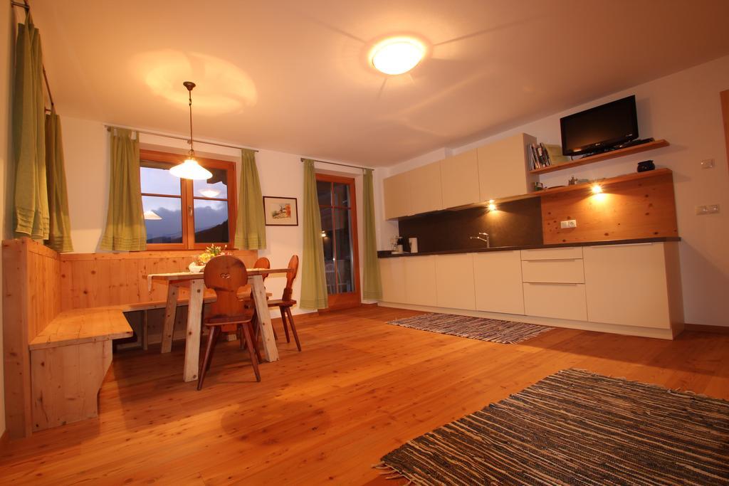 Mitterhof Apartment Ultimo Room photo